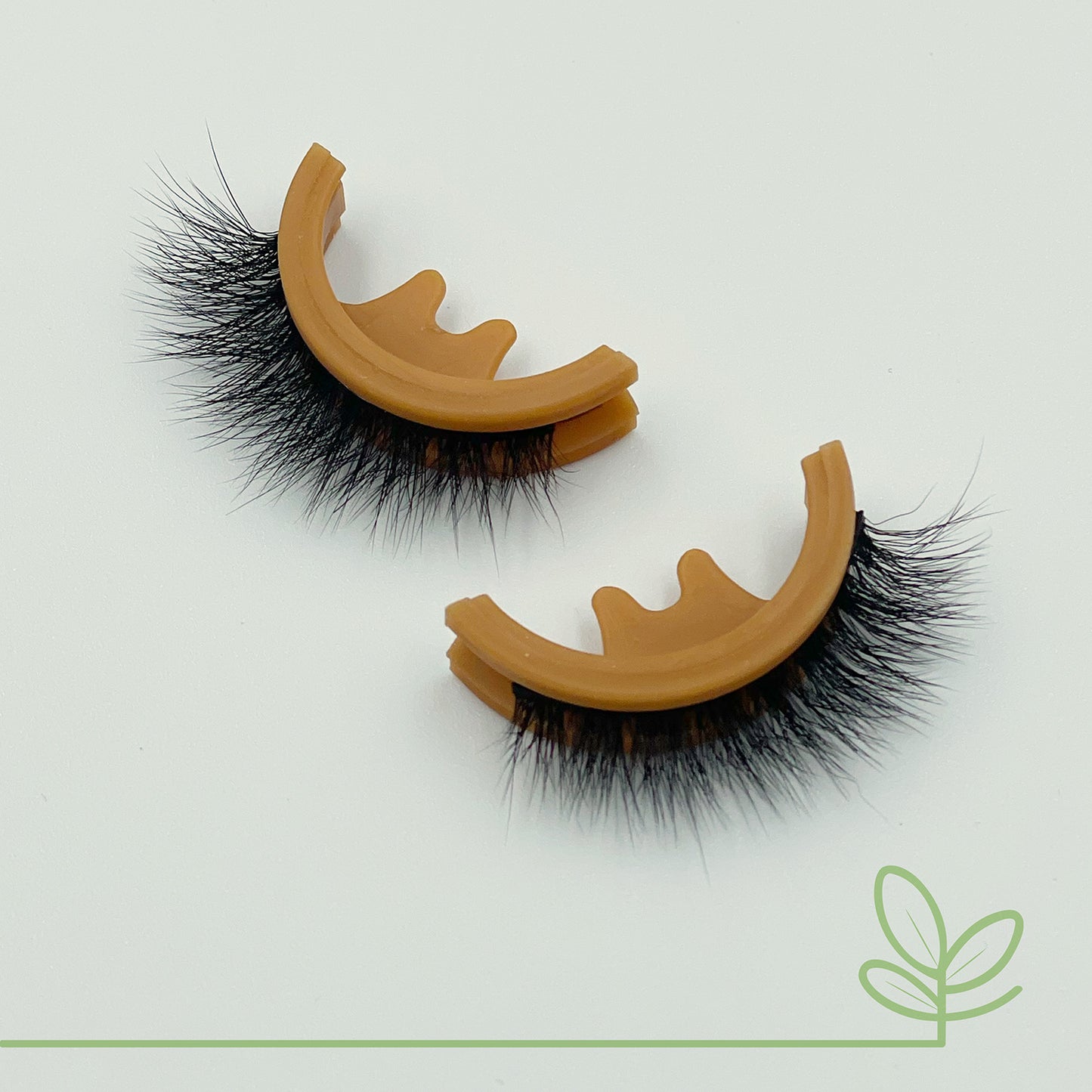 SUMMER Press On Natural Lashes